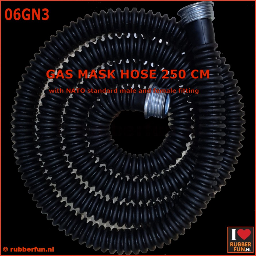 06GN3 - gas mask hose 250cm