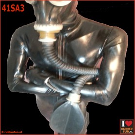 GP5 gas mask rebreather set 3 - art.no. 41SA3 - rubberfun.nl