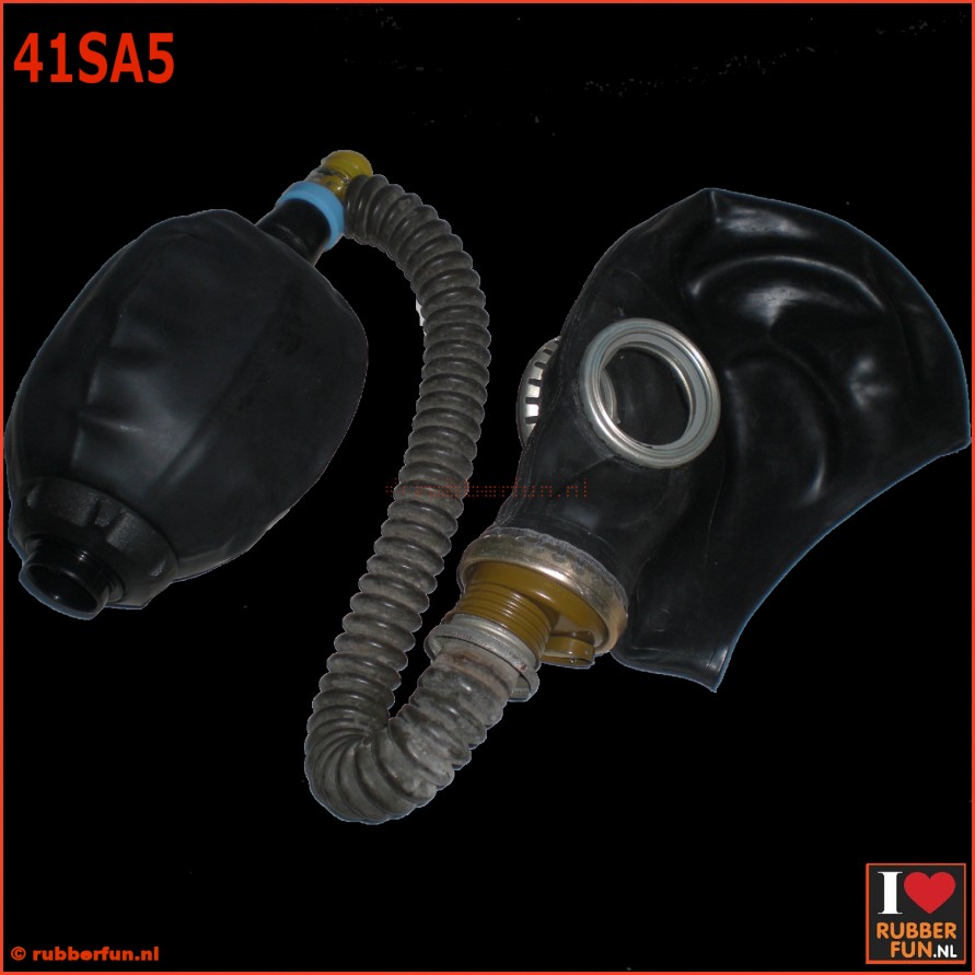 GP5 gas mask rebreather set 5 - art.no. 41SA5 - rubberfun.nl