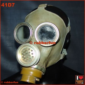M1M gas mask - used