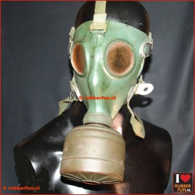 Gas masks - one offs - from WO1 till recent - art.no 42X - rubberfun.nl